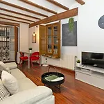 Daire Guestready - Relaxing In Valencia's Old Town *